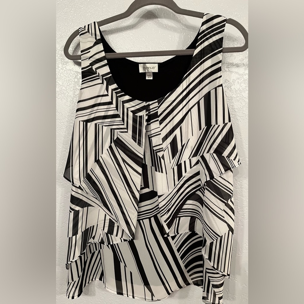 Sleeveless blouse